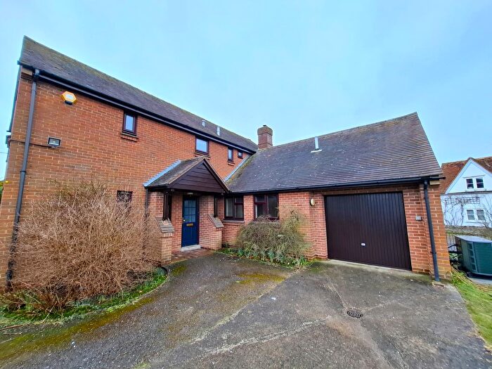 4 Bedroom Detached House To Rent In High Street, Tetsworth, Thame, OX9