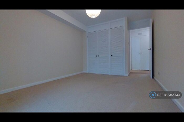 2 Bedroom Flat To Rent In Bridge Road, Bristol, BS8