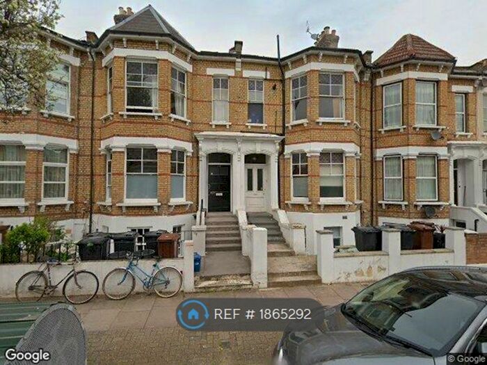 2 Bedroom Flat To Rent In Thistlewaite Road, London, E5