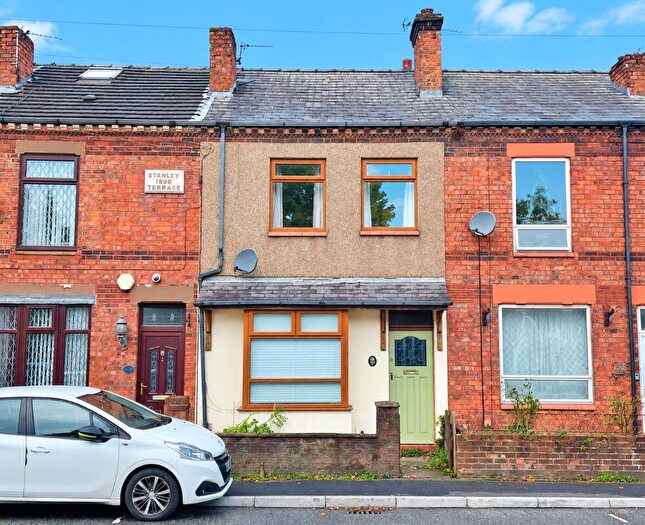 3 Bedroom Terraced House For Sale In Leigh Road, Atherton, Manchester, M46