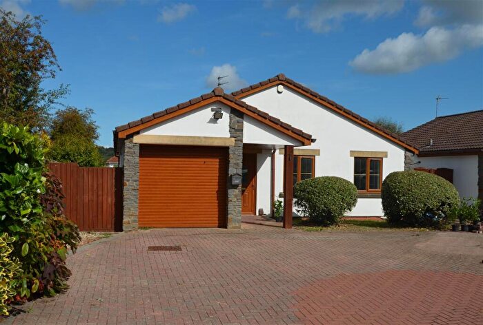 3 Bedroom Detached Bungalow For Sale In Goss Lane, Nailsea, BS48