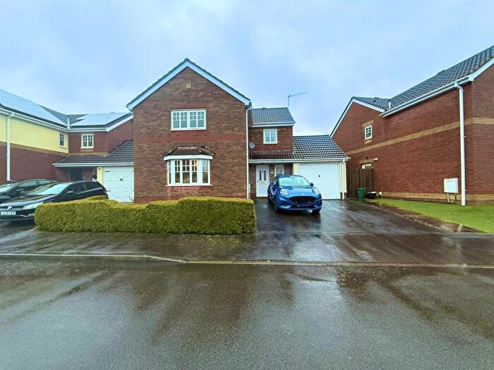 4 Bedroom Detached House For Sale In Springfield Gardens, Hirwaun, Aberdare, CF44