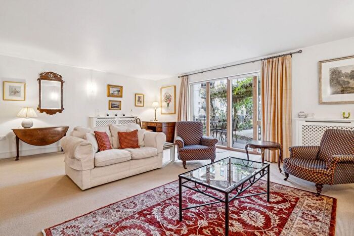 2 Bedroom Flat For Sale In Richbourne Court, Harrowby Street, London, W1H