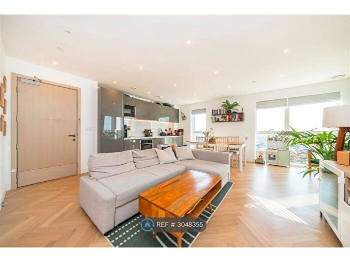 2 Bedroom Flat To Rent In Birch House, London, SE3