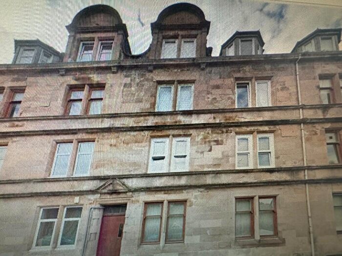 2 Bedroom Flat To Rent In Holmscroft Street, Greenock, Inverclyde, PA15