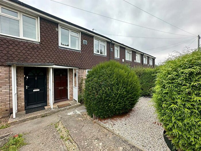 3 Bedroom House To Rent In Kendall Crescent, Oxford, OX2