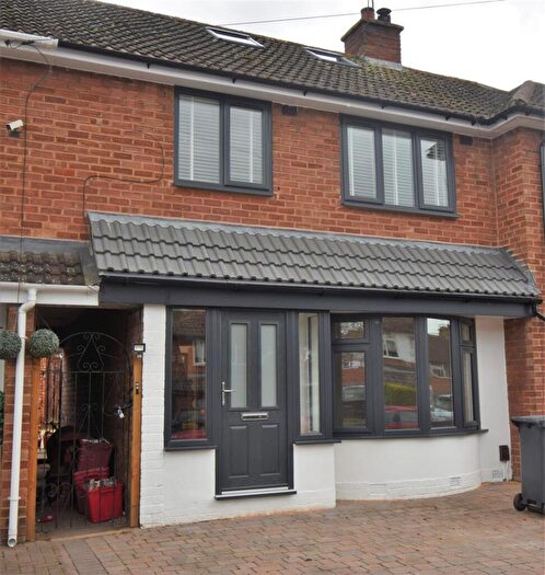 4 Bedroom Semi-Detached House To Rent In Price Road, Leamington Spa, CV32