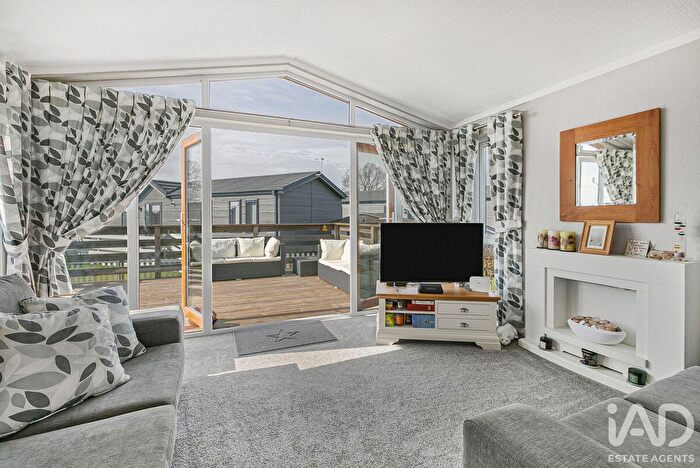 2 Bedroom Lodge For Sale In Great Hadham Golf Amp; Country Club, Much Hadham, SG10