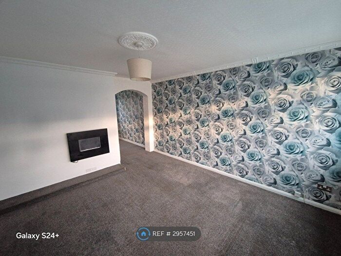 3 Bedroom End Of Terrace House To Rent In Darenth Road, Welling, DA16