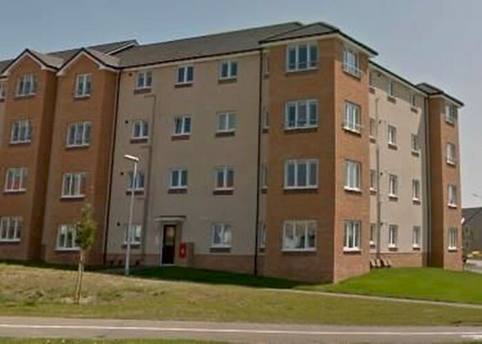 2 Bedroom Flat To Rent In Black Loch Place, Dunfermline, KY11