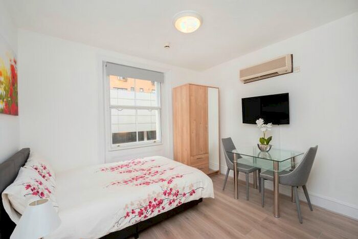 Studio To Rent In Cromwell Road, South Kensington, SW7