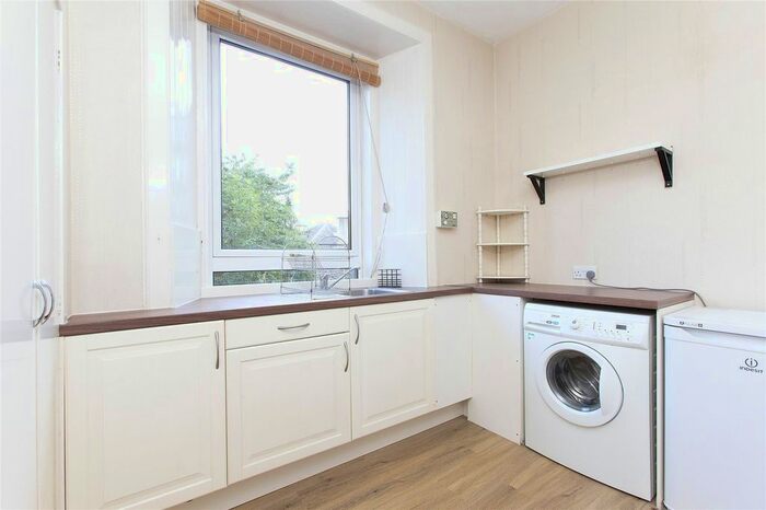 1 Bedroom Flat To Rent In St Peters Place, Viewforth, Edinburgh, EH3
