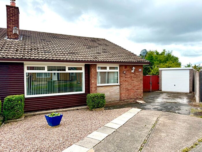 2 Bedroom Semi-Detached Bungalow For Sale In Wharfedale Rise, Tingley, Wakefield, West Yorkshire, WF3