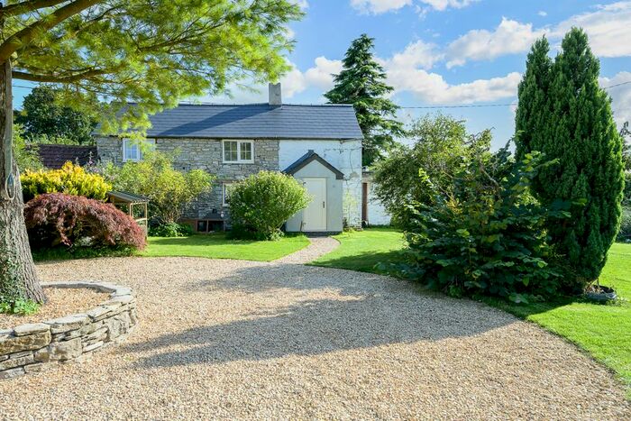 2 Bedroom Cottage For Sale In Howle Hill, Ross-On-Wye, HR9