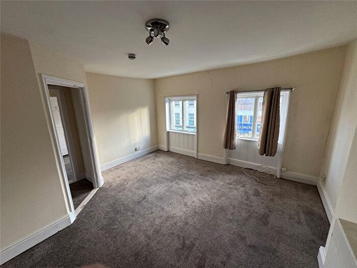 1 Bedroom Flat To Rent In East Reach, Taunton, Somerset, TA1