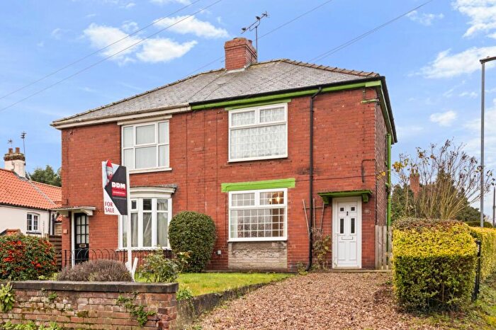 3 Bedroom Semi Detached House For Sale In High Street, Broughton, North Lincolnshire, DN20