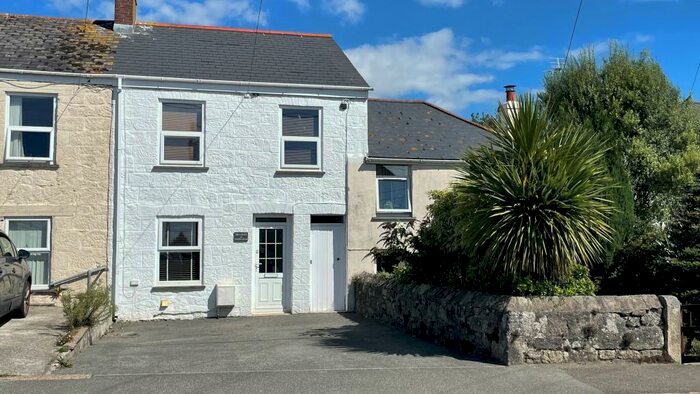2 Bedroom House To Rent In St Austell, PL25