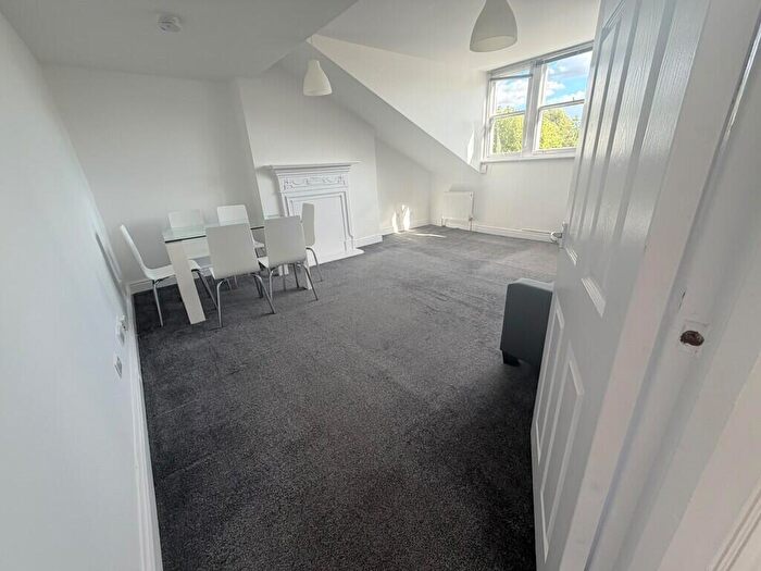2 Bedroom Apartment To Rent In Cavendish Road, , London, NW2