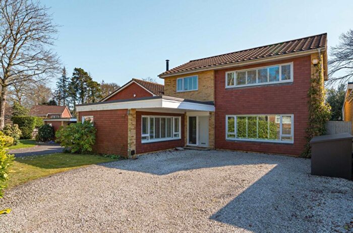 4 Bedroom Detached House For Sale In Thornbury Wood, Hiltingbury, Chandler's Ford, Hampshire, SO53