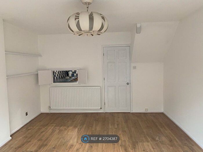 2 Bedroom Terraced House To Rent In Ferngill Close, Nottingham, NG2