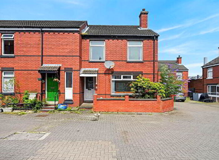 3 Bedroom End TownHouse For Sale In Maghies Place, Belfast, BT6