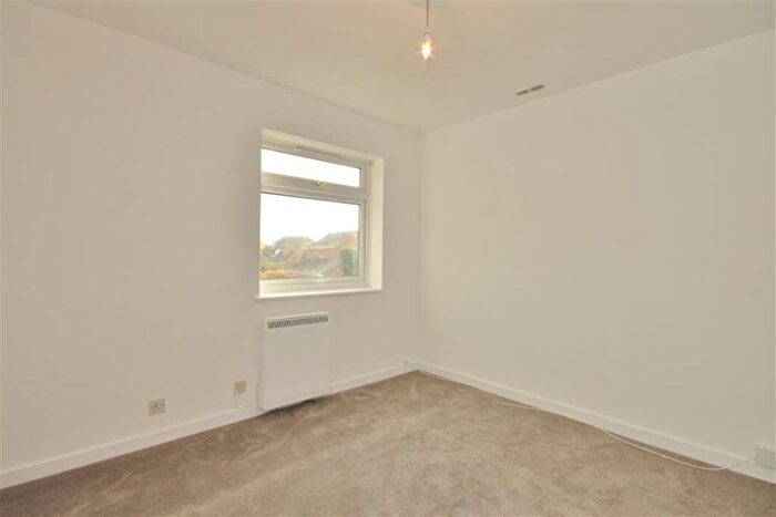 2 Bedroom Apartment To Rent In Kidlington, Oxford, North Oxford, OX5