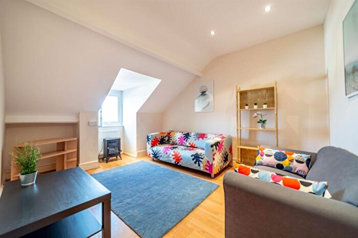 Studio To Rent In Stannington Grove, Heaton, NE6