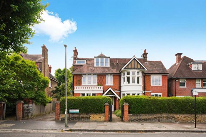 1 Bedroom Flat For Sale In Gwendolen Avenue, London, SW15