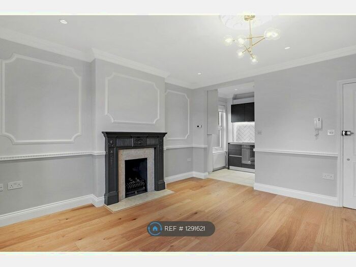 2 Bedroom Flat To Rent In Totteridge Lane, London N20