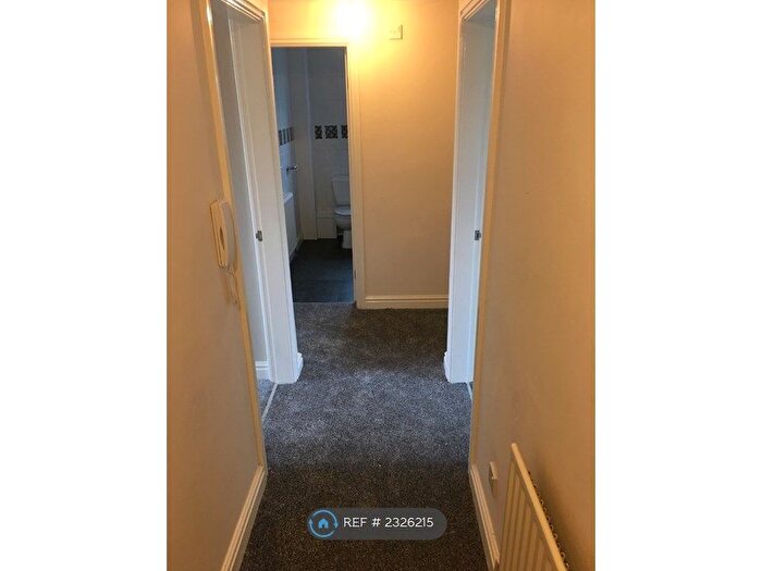 2 Bedroom Flat To Rent In Barnsdale Road, Castleford, WF10