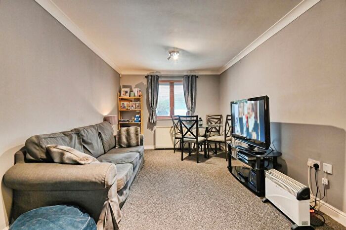 1 Bedroom Flat For Sale In Kingsbury Road, Minworth, Sutton Coldfield, B76