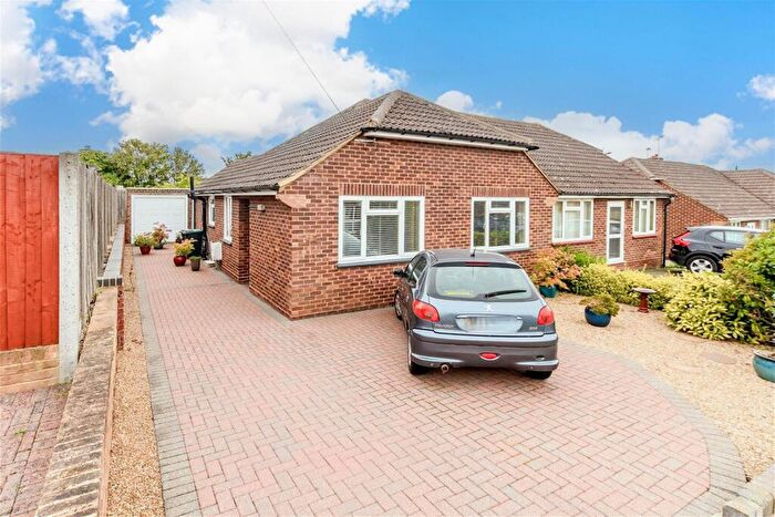 3 Bedroom Semi-Detached Bungalow For Sale In Istead Rise, Meopham, Kent, DA13