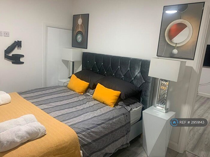 1 Bedroom Flat To Rent In Walk To Train & Incl. Bills, Cambridge, CB1