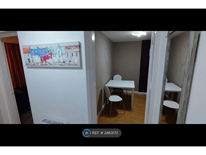 1 Bedroom Flat To Rent In South Barrwood Road, Kilsyth, G65