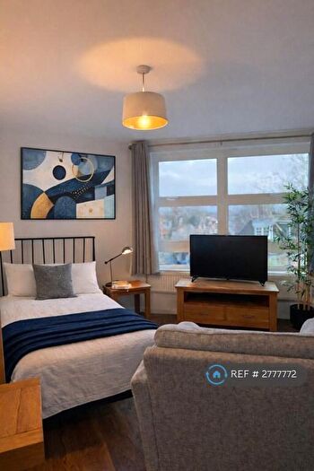 Studio To Rent In Akenside Road, London, NW3