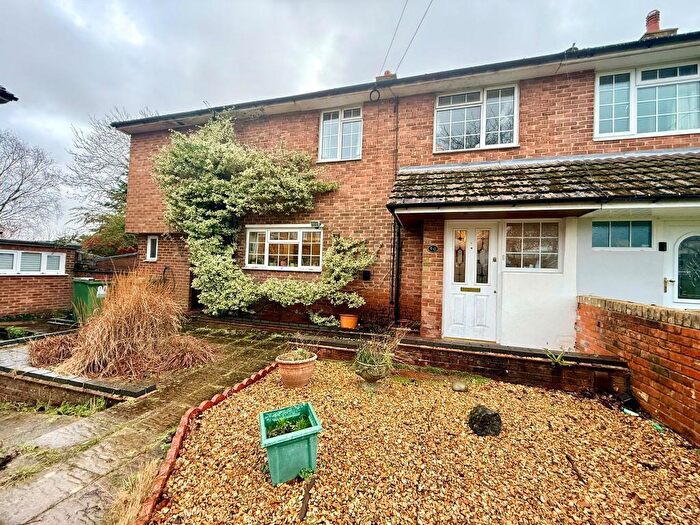 4 Bedroom End Of Terrace House For Sale In Yeovil Chase, Southampton, SO18