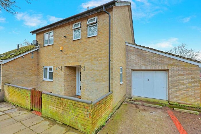 3 Bedroom Semi-Detached House For Sale In Swafield Street, Norwich, Norfolk, NR5