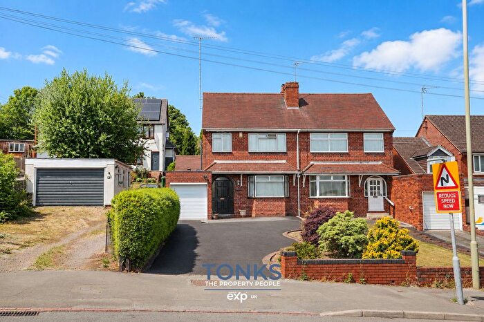 3 Bedroom Semi-Detached House For Sale In Coppice Lane, Brierley Hill, DY5