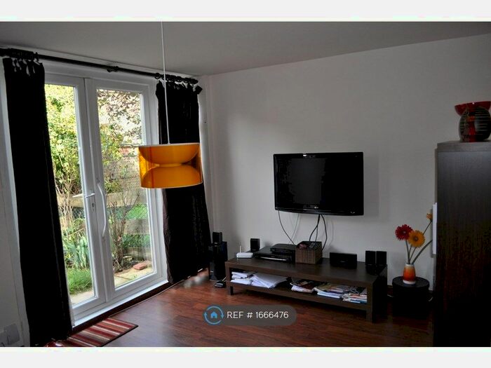 2 Bedroom Terraced House To Rent In Rooke Way, London, SE10