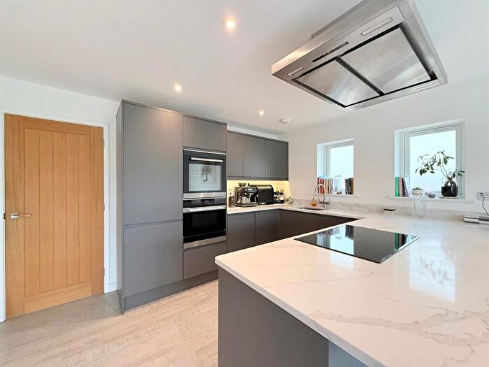 4 Bedroom Detached House For Sale In Bramley Road, Ferndown, BH22