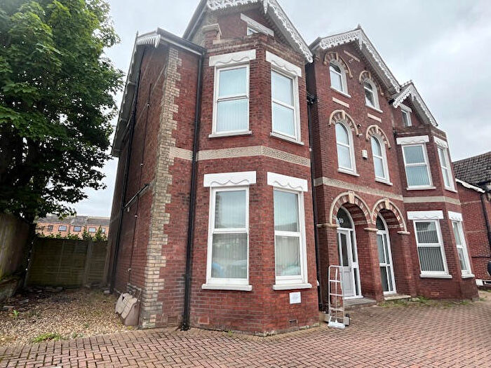 1 Bedroom Flat To Rent In Themis Court, - Parkstone Road, Poole, BH15