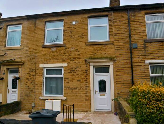 3 Bedroom Terraced House To Rent In Bradford Road, Fartown, Huddersfield, HD1
