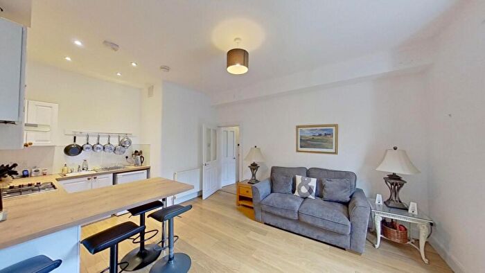 1 Bedroom Flat To Rent In Salmond Place, Edinburgh, EH7