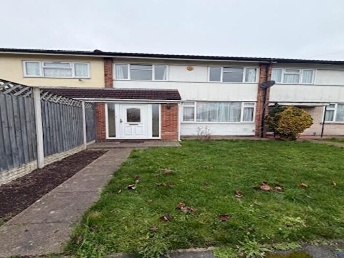 3 Bedroom Terraced House To Rent In Parlaunt Road, Langley, SL3