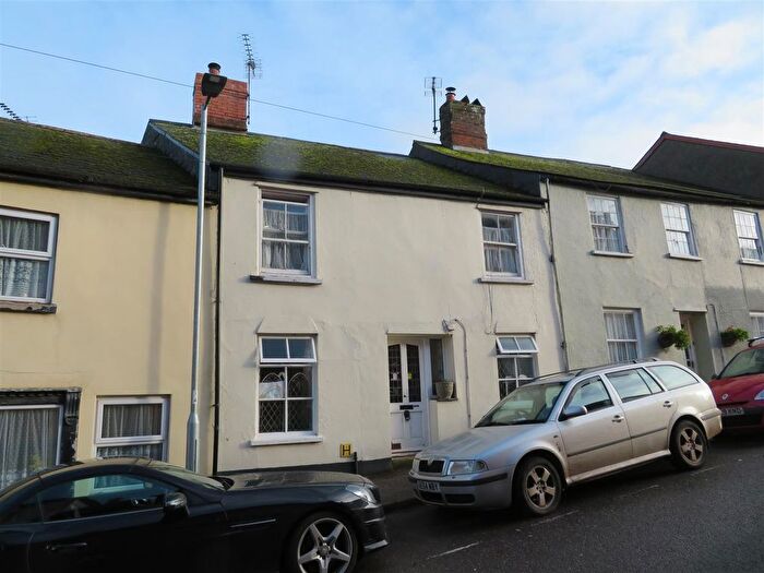 3 Bedroom Terraced House To Rent In North Tawton, Devon, EX20