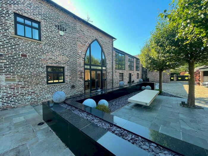 4 Bedroom Barn Conversion To Rent In Ryleys Lane, Alderley Edge, SK9
