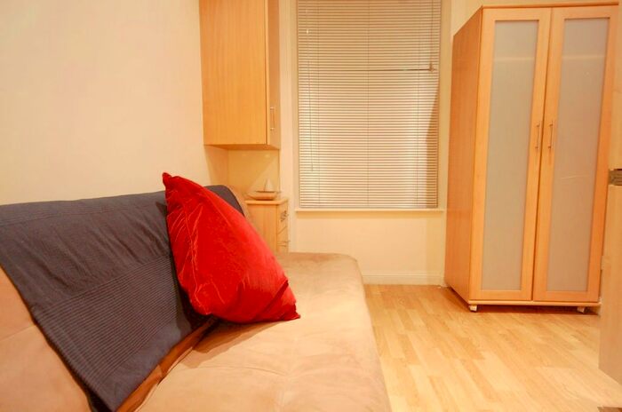 Studio To Rent In Courtfield Gardens, South Kensington, SW5