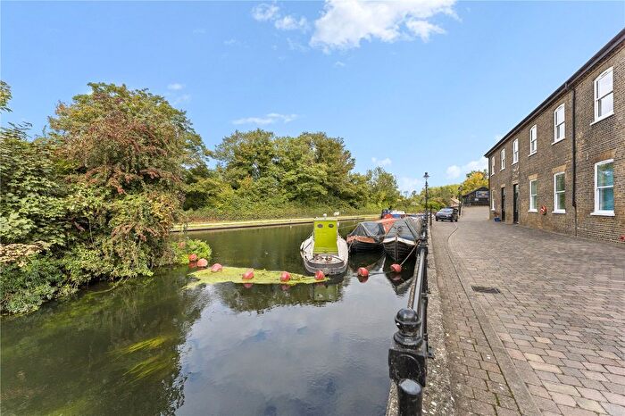 1 Bedroom Flat For Sale In Summerhouse Lane, Harefield, Uxbridge, UB9