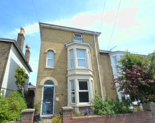 5 Bedroom Semi-Detached House To Rent In West Street, Ryde, PO33