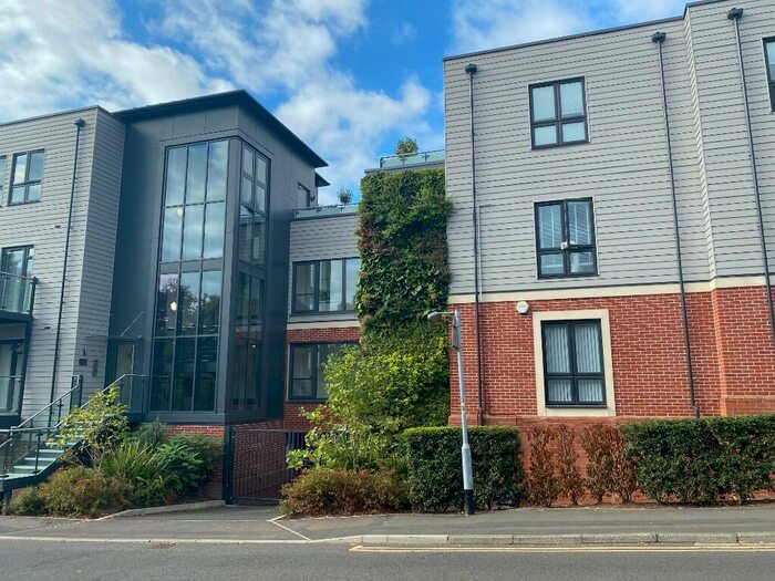 2 Bedroom Apartment To Rent In Deanfield Avenue, Henley-On-Thames, Oxfordshire, RG9